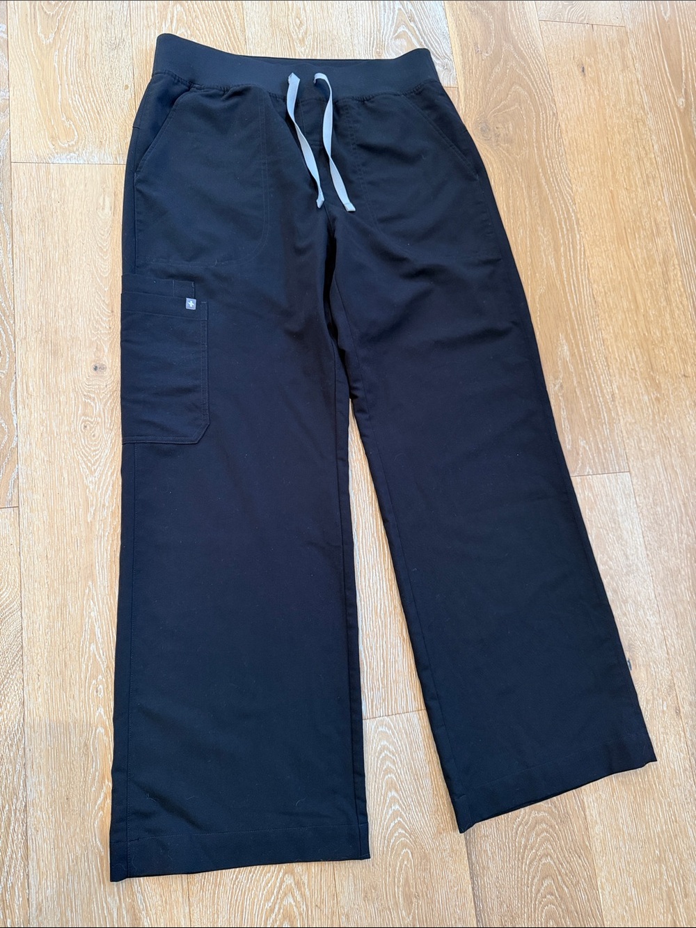 FIGS Black Scrub Pants Size Large